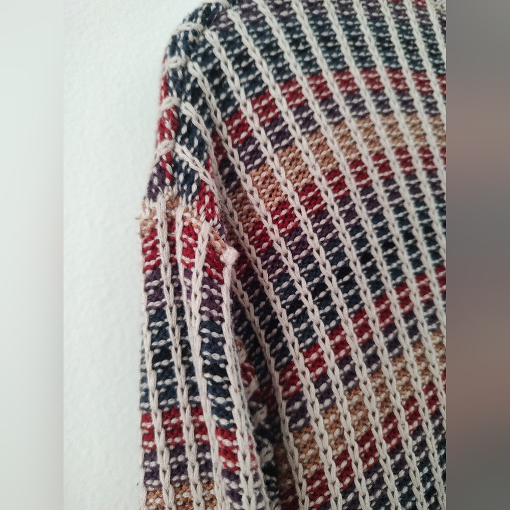 Multicolor V-Neck Sweater - Picture 8 of 11